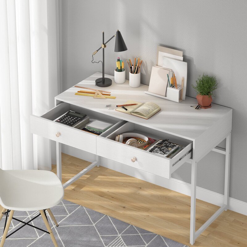 Jahnke 47.24'' Desk