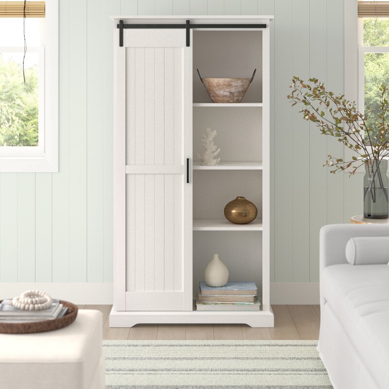 Robert Armoire