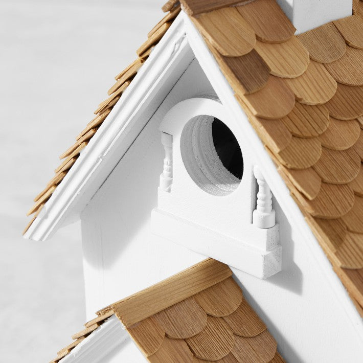 Wrension Birdhouse in White